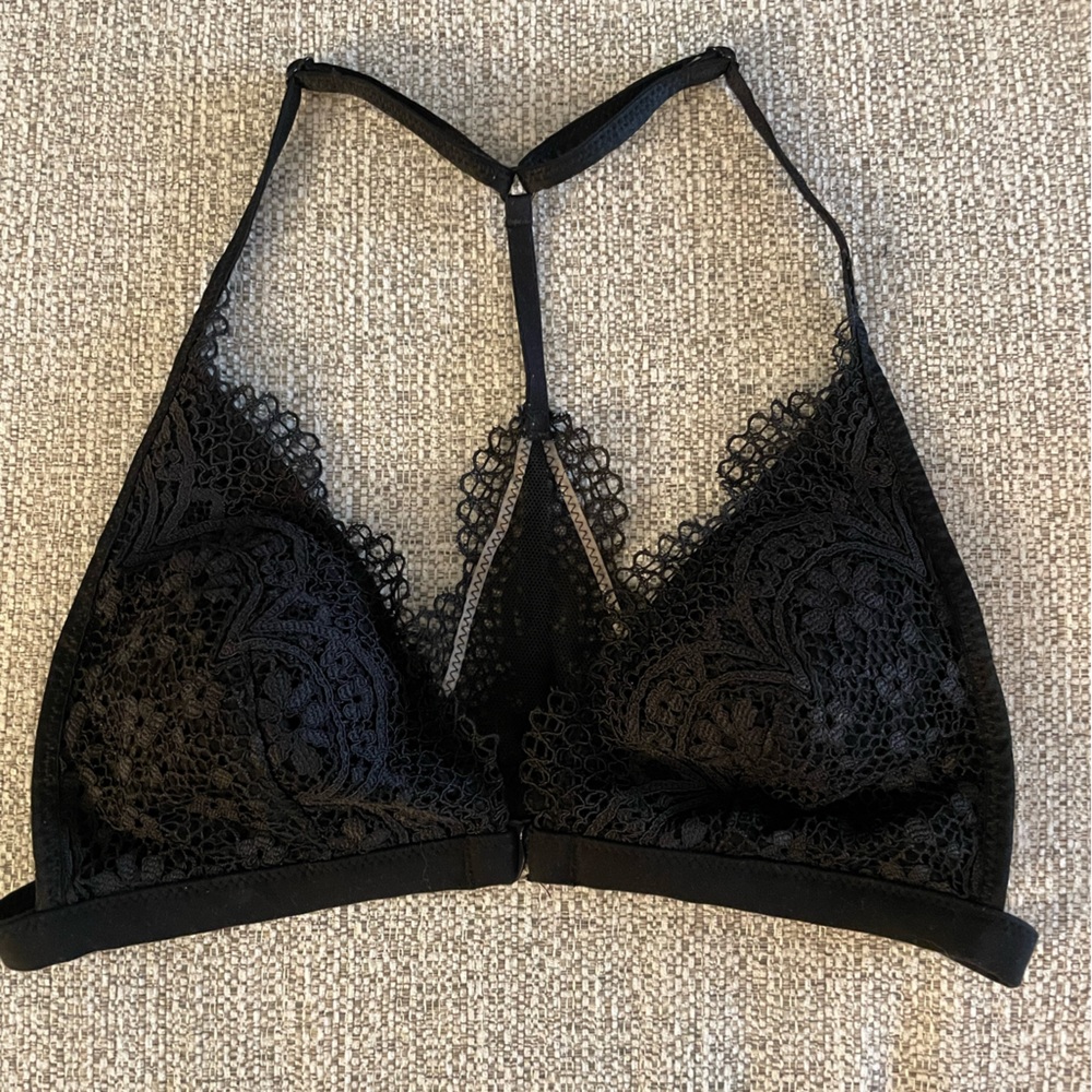 Victoria's Secret body by Victoria Black Lace Racerback Bralette size small